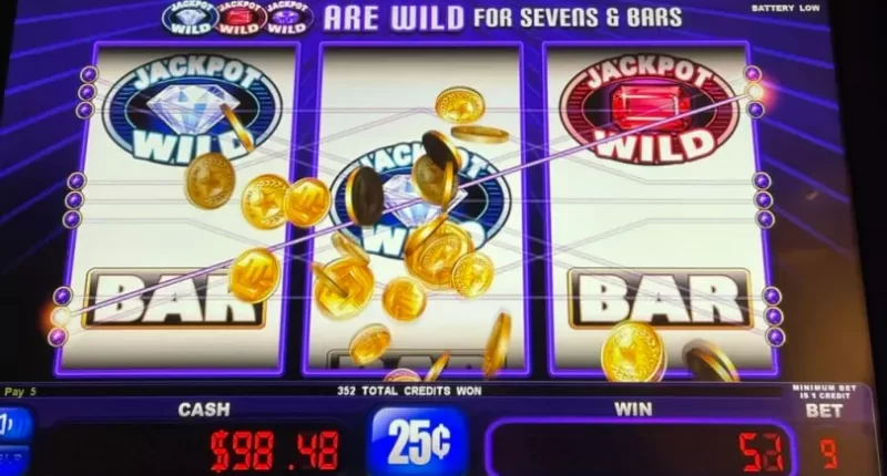 how much do bars make on slot machines