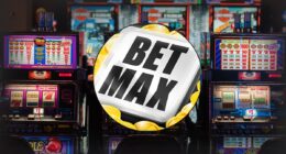 does playing max bet increase odds